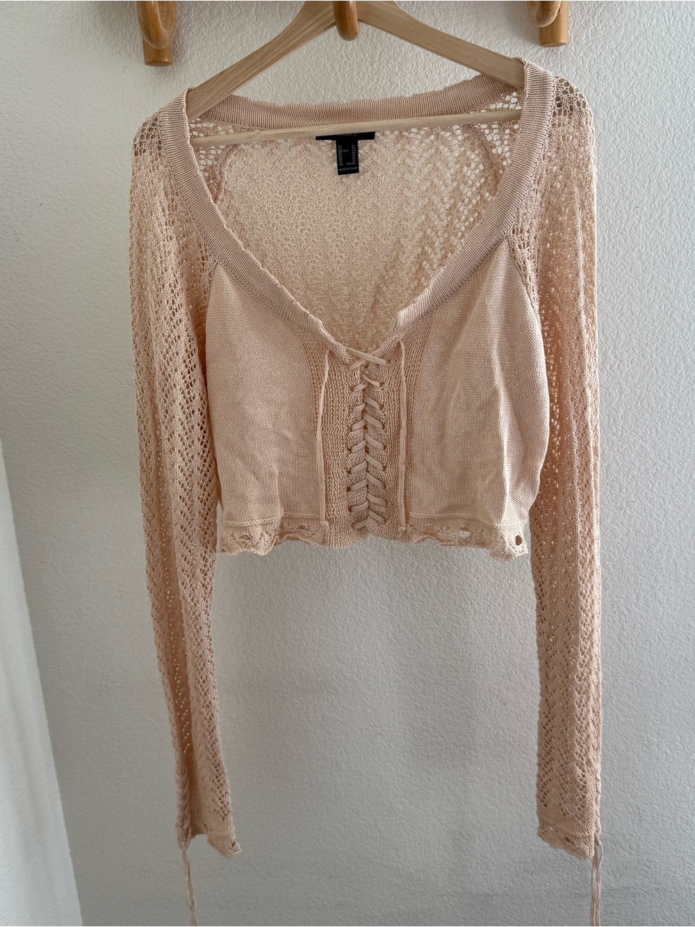 Forever 21 boho Y2K cream crochet knit cropped long sleeve top lace up front
